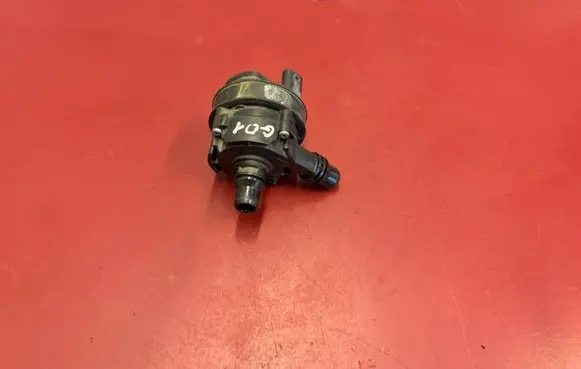 BMW X3 G01 Electric auxiliary coolant/water pump 9147359