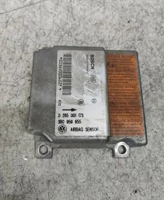 Volkswagen PASSAT B5 Airbag control unit/module 3B0959655 0285001173