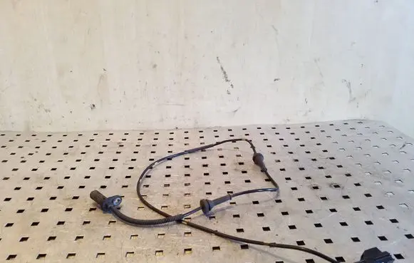 Volvo XC90 ABS brake wheel speed sensor 30682478 10071161783