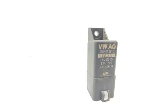 Volkswagen Caddy Glow plug pre-heat relay 038907281D 3065700 0522120504
