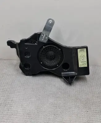 Audi A3 S3 A3 Sportback 8P Subwoofer speaker 8P4035382D 7606500251
