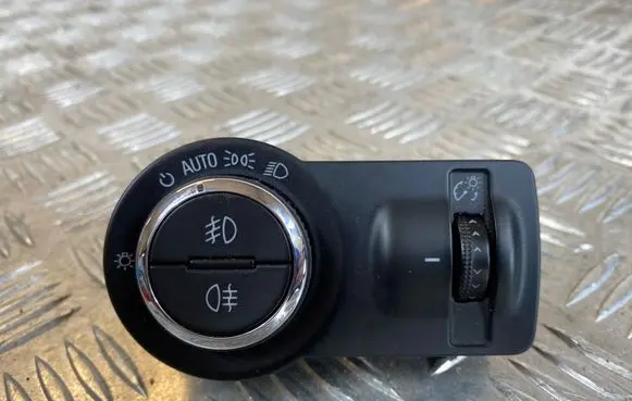 Opel Insignia A Light switch 13268707 251504