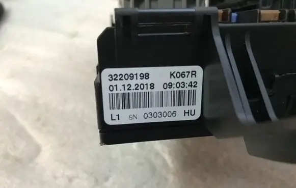 Volvo S60 Fuse box set 32209198 01122018 0303006