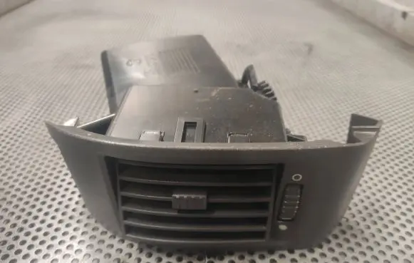 Fiat Ducato Dashboard side air vent grill/cover trim 385817 C391 ST44761
