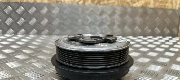 Mercedes-Benz E W212 Crankshaft pulley A6420302403