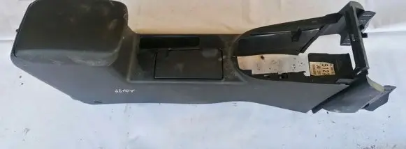 Nissan X-Trail T31 Armrest 5123