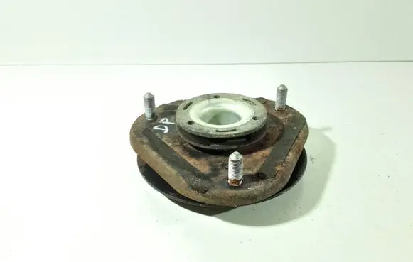 Toyota Verso Front upper strut mount 486090F020