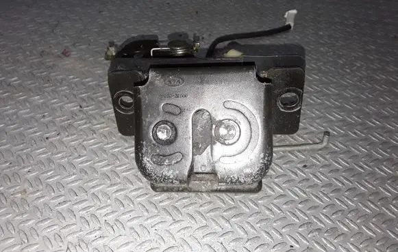 KIA Sorento Tailgate/trunk/boot lock/catch/latch 812303E000