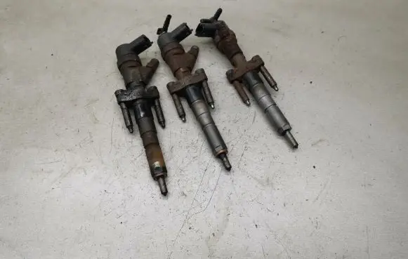 Fuel injectors set