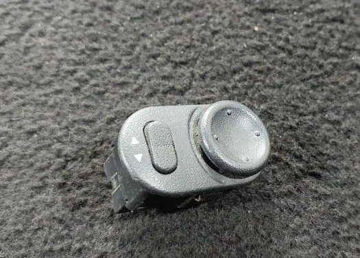Opel Astra G Wing mirror switch