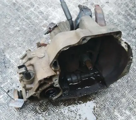 Nissan Almera Manual 5 speed gearbox 57y