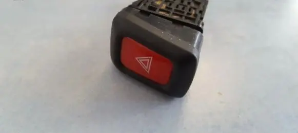 Nissan Almera N16 Hazard light switch NILES06016