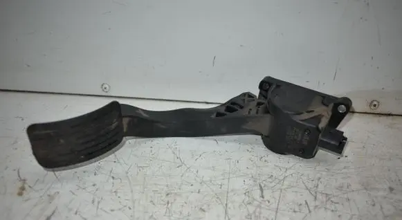 Citroen C4 I Picasso Accelerator throttle pedal 9654725380
