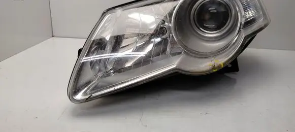 Volkswagen PASSAT B6 Headlight/headlamp 
