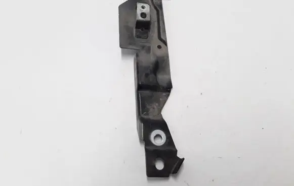 Volvo S90, V90 Fender mounting bracket 31416627