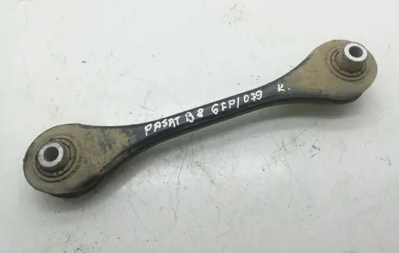 Volkswagen PASSAT B8 Rear upper control arm/wishbone 5Q0501529C