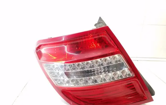 Mercedes-Benz C W204 Rear/tail lights A2048202364