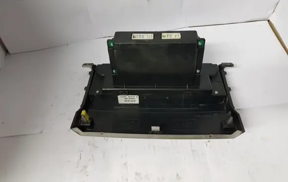 Toyota Corolla Verso AR10 Climate control unit