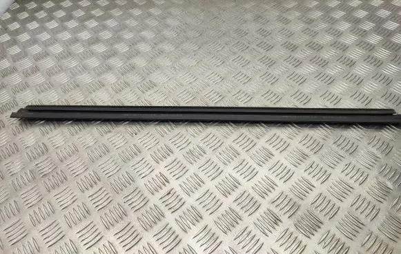 Front door glass trim molding