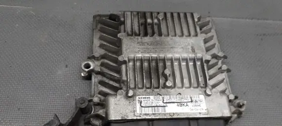Ford Focus Engine control unit/module ECU 6M51-12A650-YA