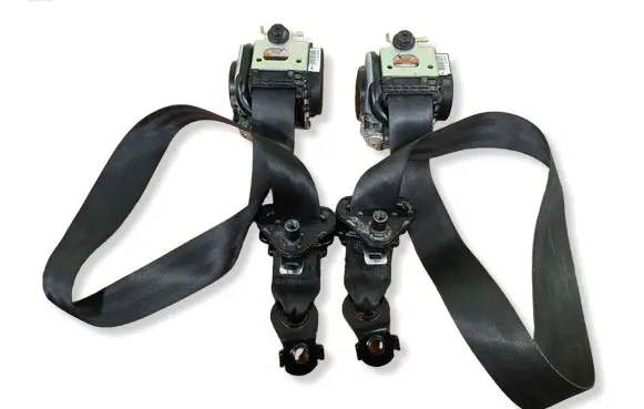 Renault Master III Front seatbelt 