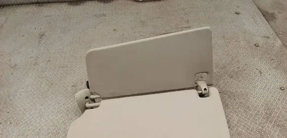 Saab 9-5 Sun visor 