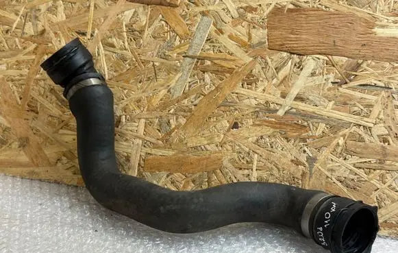 BMW 3 E46 Coolant pipe/hose 7790733