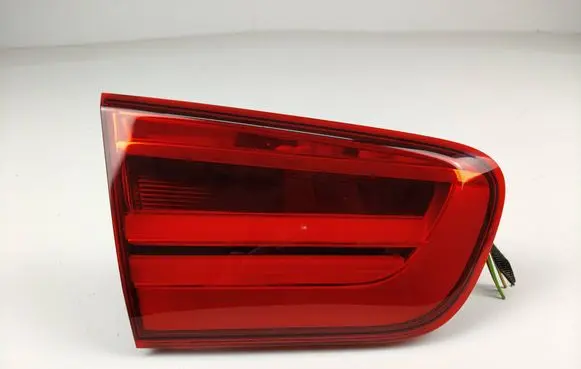 BMW 1 F20 F21 Tailgate rear/tail lights F03603000 7359019