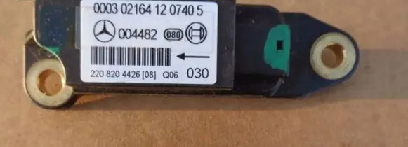 Mercedes-Benz SL R230 Airbag deployment crash/impact sensor A2208204426