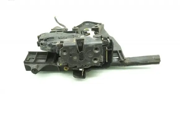 Volvo S40 Front door lock 