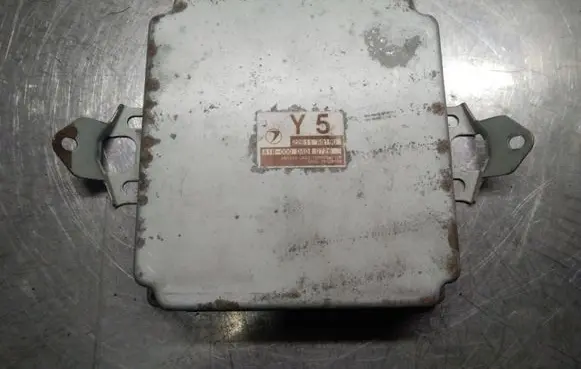 Subaru Legacy Engine control unit/module 22611AG190 A18000D4D