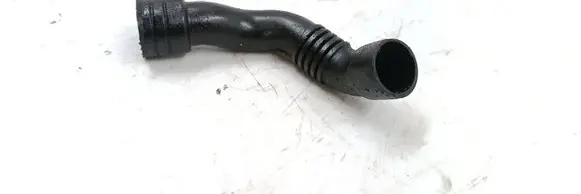 Volkswagen Bora Breather hose/pipe 038103493N
