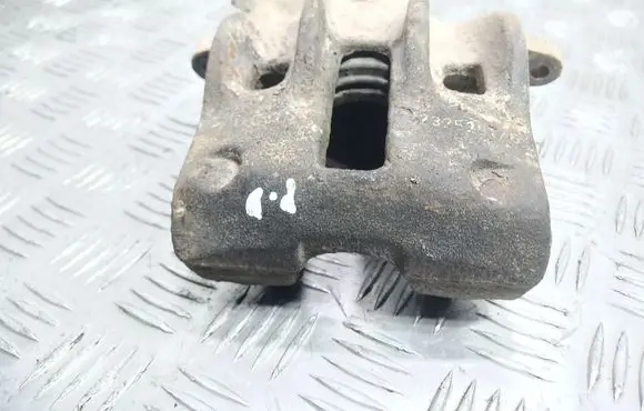 Peugeot 406 Front brake caliper