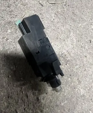Mercedes-Benz ML W163 Brake pedal sensor switch 0015452009