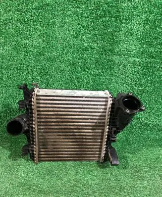 Audi Q8 Intercooler radiator 4m0145804bm