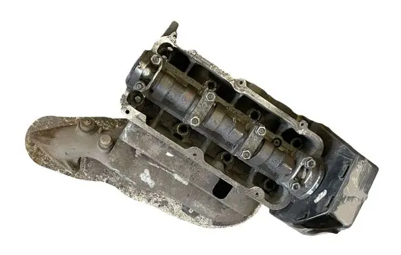 Audi A6 S6 C4 4A Engine head 078103373S