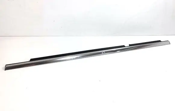 Mercedes-Benz GLK (X204) Loading door glass trim molding 