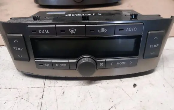 Toyota Avensis T250 Climate control unit 5590005170 MB1465700803