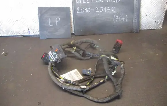 Opel Meriva B Front door wiring loom 13362961