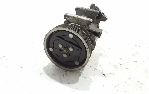 Renault Modus Air conditioning (A/C) compressor (pump) 8200651251