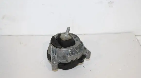 BMW M4 F82 F83 Engine mount bracket 2284817