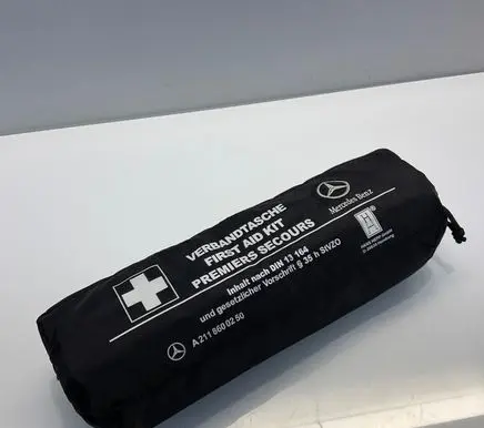 Mercedes-Benz E W211 First aid kit A2118600250 2118600250