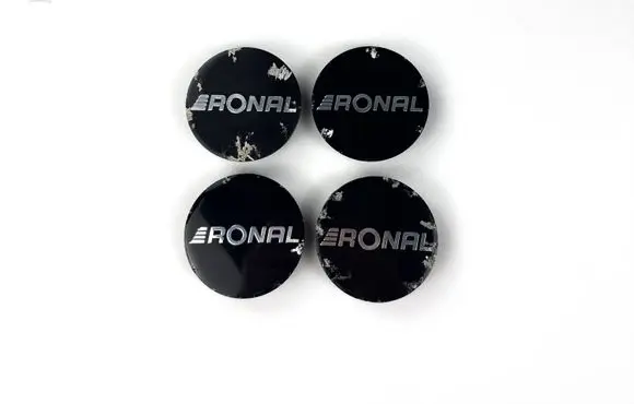 Volkswagen Golf IV Non-original wheel cap 