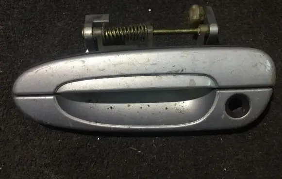Mazda 626 Front door exterior handle