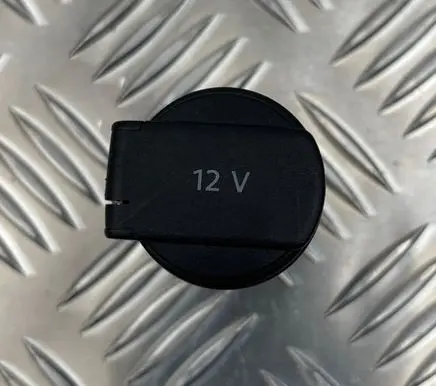 Volkswagen Touareg II 12 V Socket (rear)