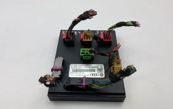 Audi A5 Sportback 8TA Comfort/convenience module 8K0907063DJ 09016001 F005V01212