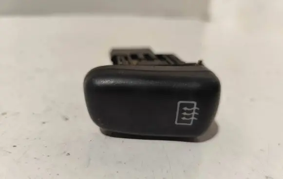 Subaru Impreza I Windscreen/window heater switch
