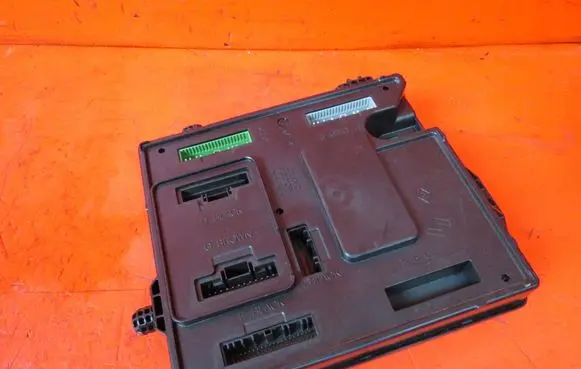 Renault Megane III BSM Control unit 