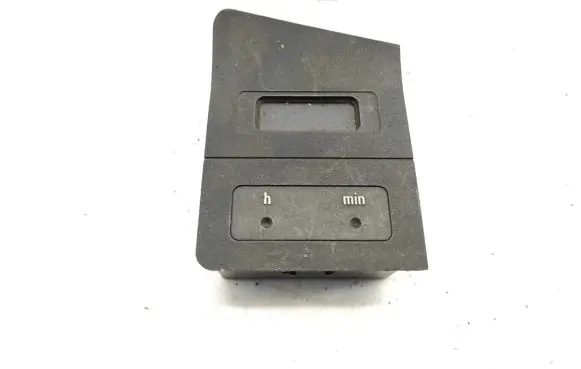 BMW 5 E28 Clock 62131372634 1372634 13726349
