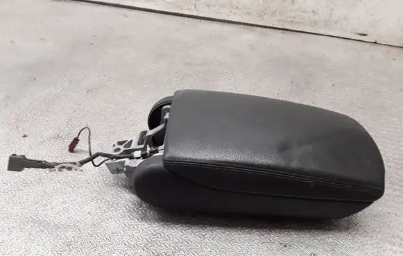 Audi A6 S6 C6 4F Armrest 